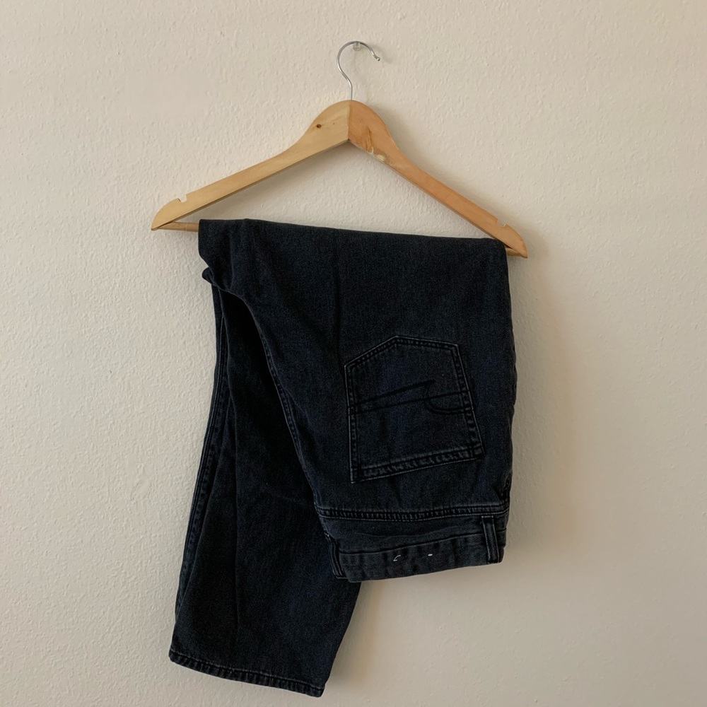 Faded Black, Curvy Mom Jeans (SHORT)